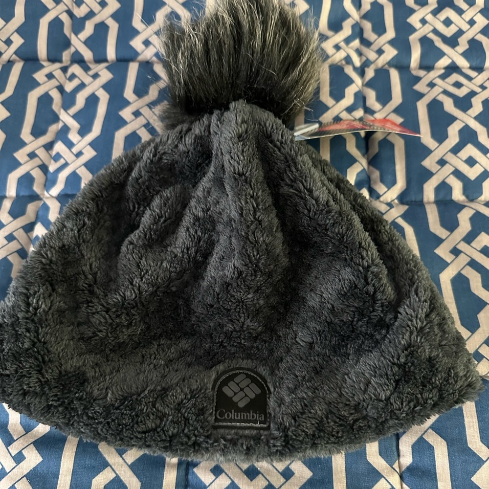 NWT Unisex Columbia Omni-Heat Thermal Reflective Hat Size S/M, Dark Grey